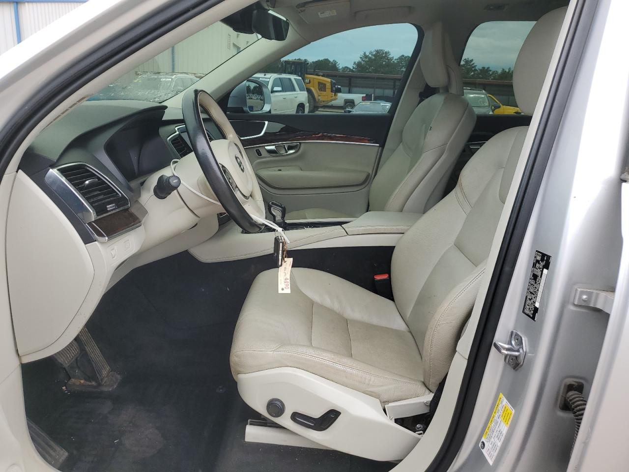 2016 Volvo Xc90 T6 VIN: YV4A22PK2G1069520 Lot: 64258815