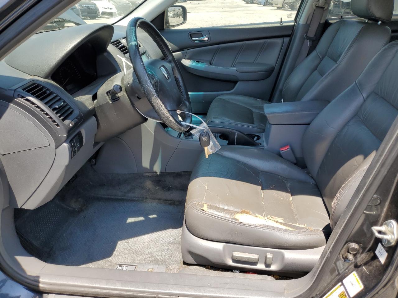 2004 Honda Accord Ex VIN: 1HGCM66524A064095 Lot: 65383755
