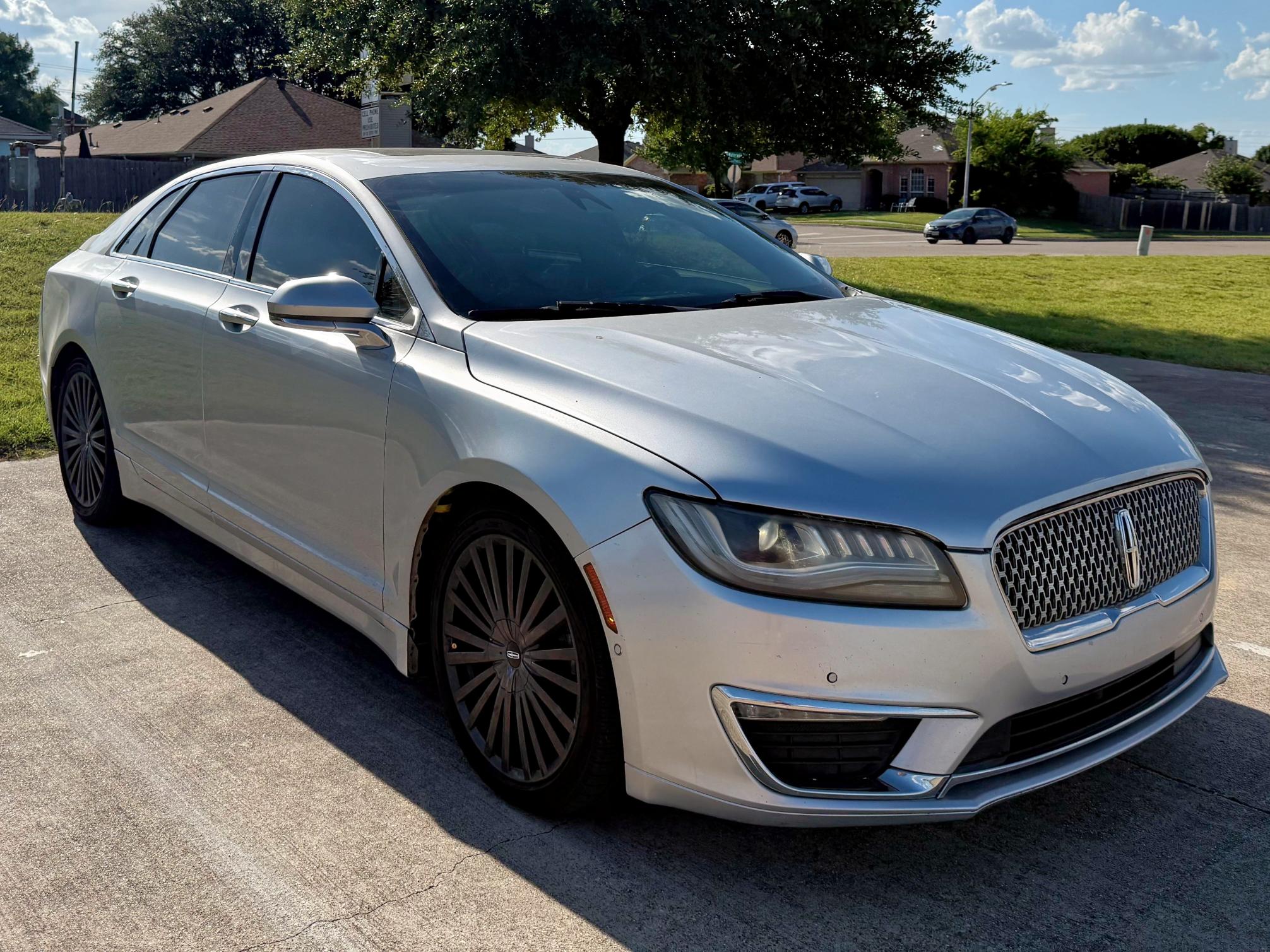 Sedans LINCOLN MKZ 2017 Srebrny