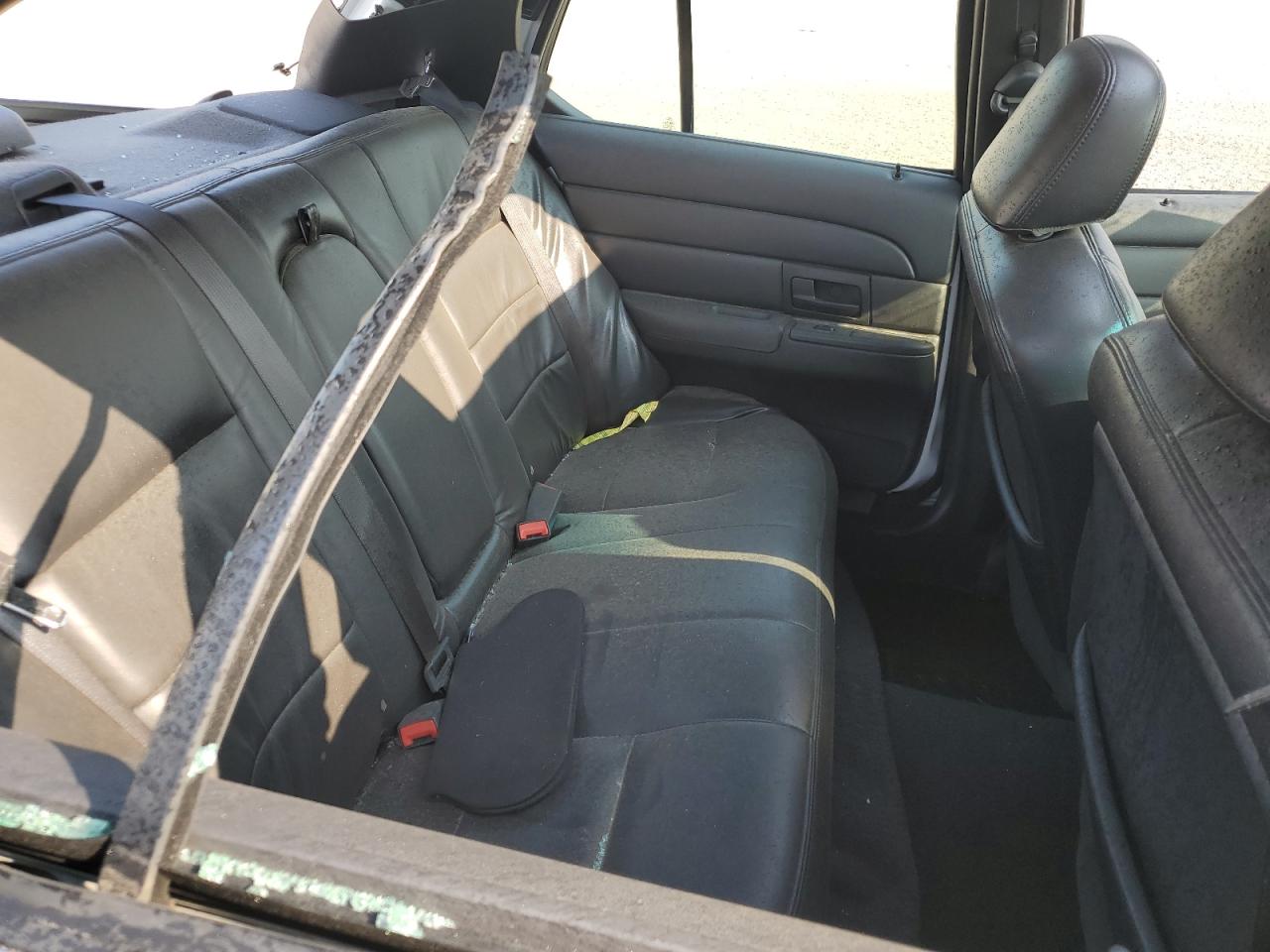 2003 Ford Crown Victoria Lx VIN: 2FAFP74W43X104712 Lot: 64418405
