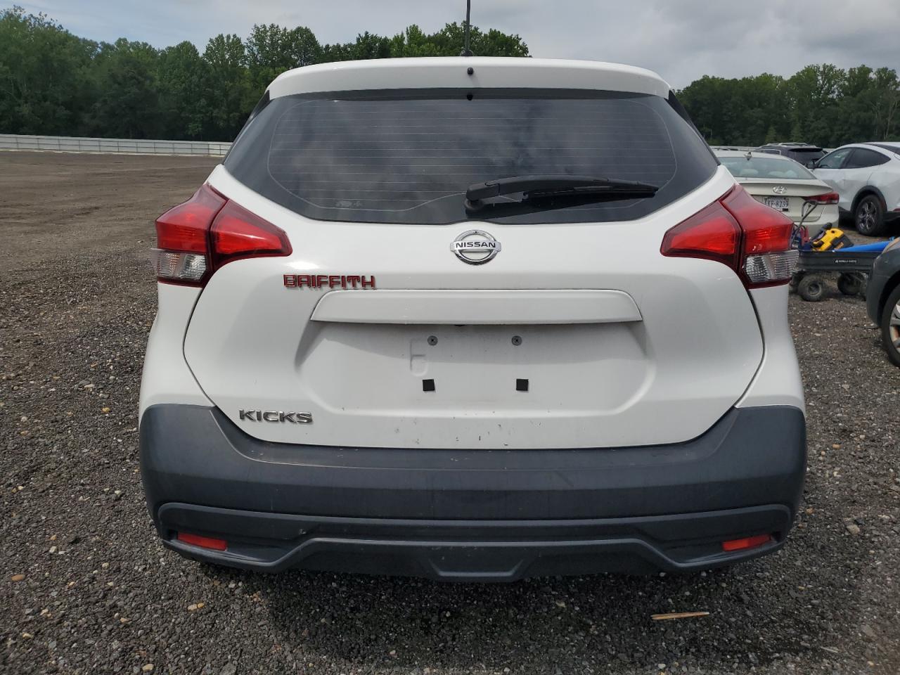 2018 Nissan Kicks S VIN: 3N1CP5CU4JL530354 Lot: 64283065