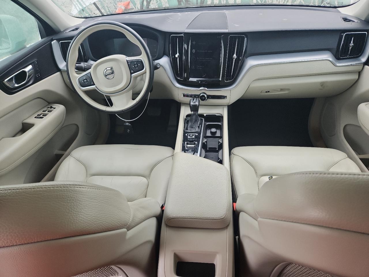 2019 Volvo Xc60 T5 Momentum VIN: LYV102DK2KB200699 Lot: 64007825
