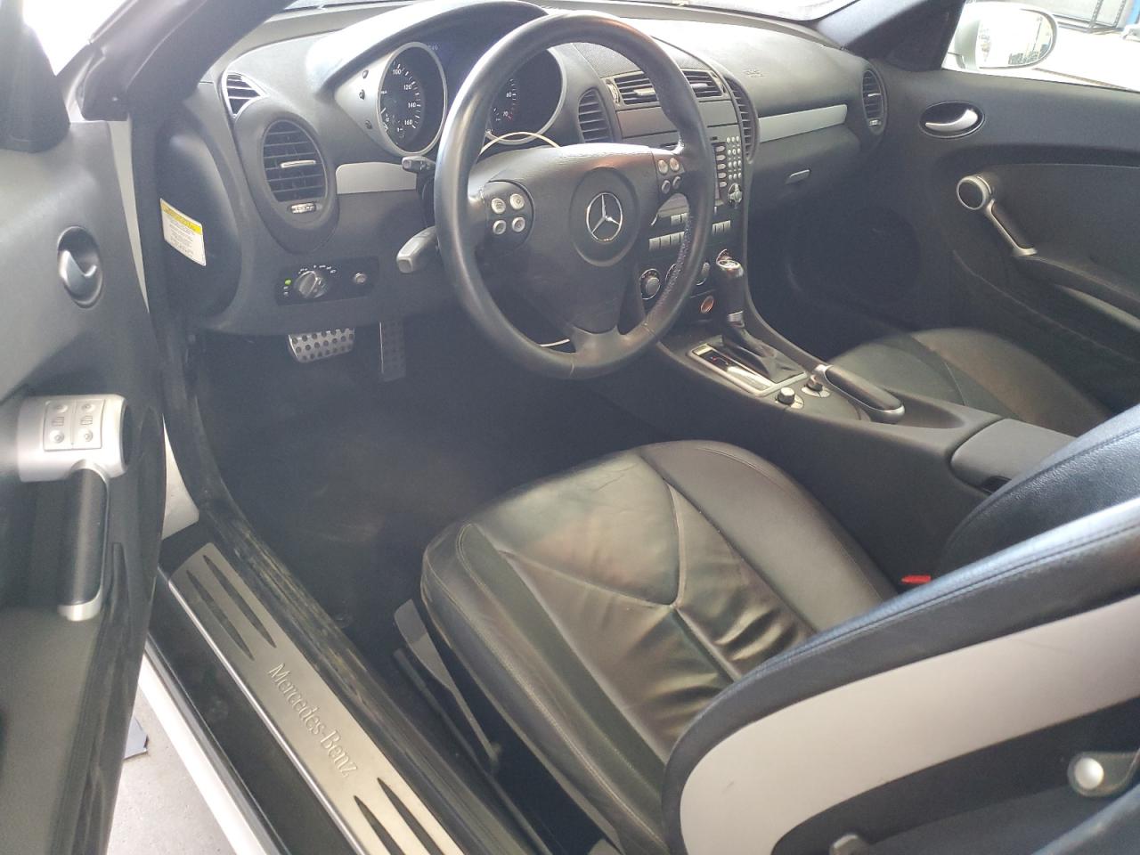 2005 Mercedes-Benz Slk 350 VIN: WDBWK56F65F037733 Lot: 63248685