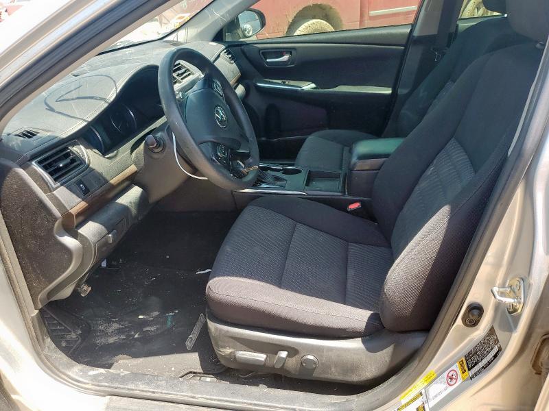 Седаны TOYOTA CAMRY 2016 Серебристый