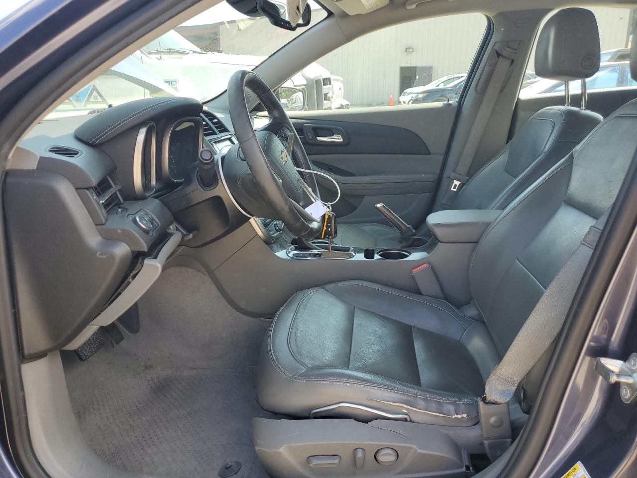 1g11d5sl5ff164341 1G11D5SL5FF164341 2015 Chevrolet Malibu 2Lt