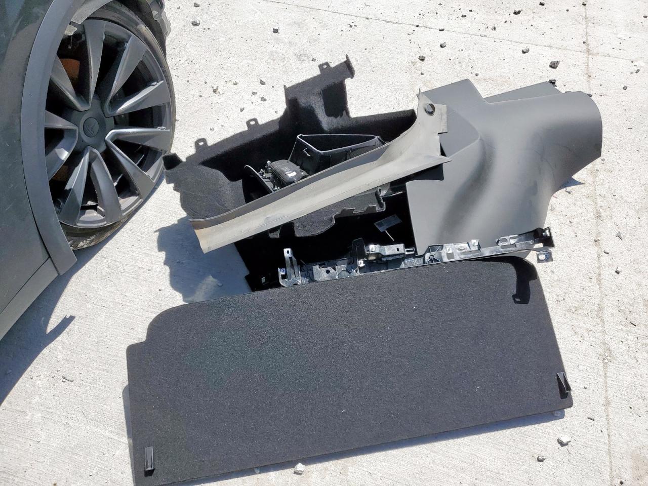 2023 Tesla Model X VIN: 7SAXCBE57PF373069 Lot: 65409205