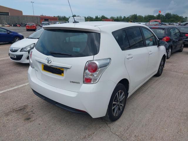 2013 TOYOTA VERSO ICON