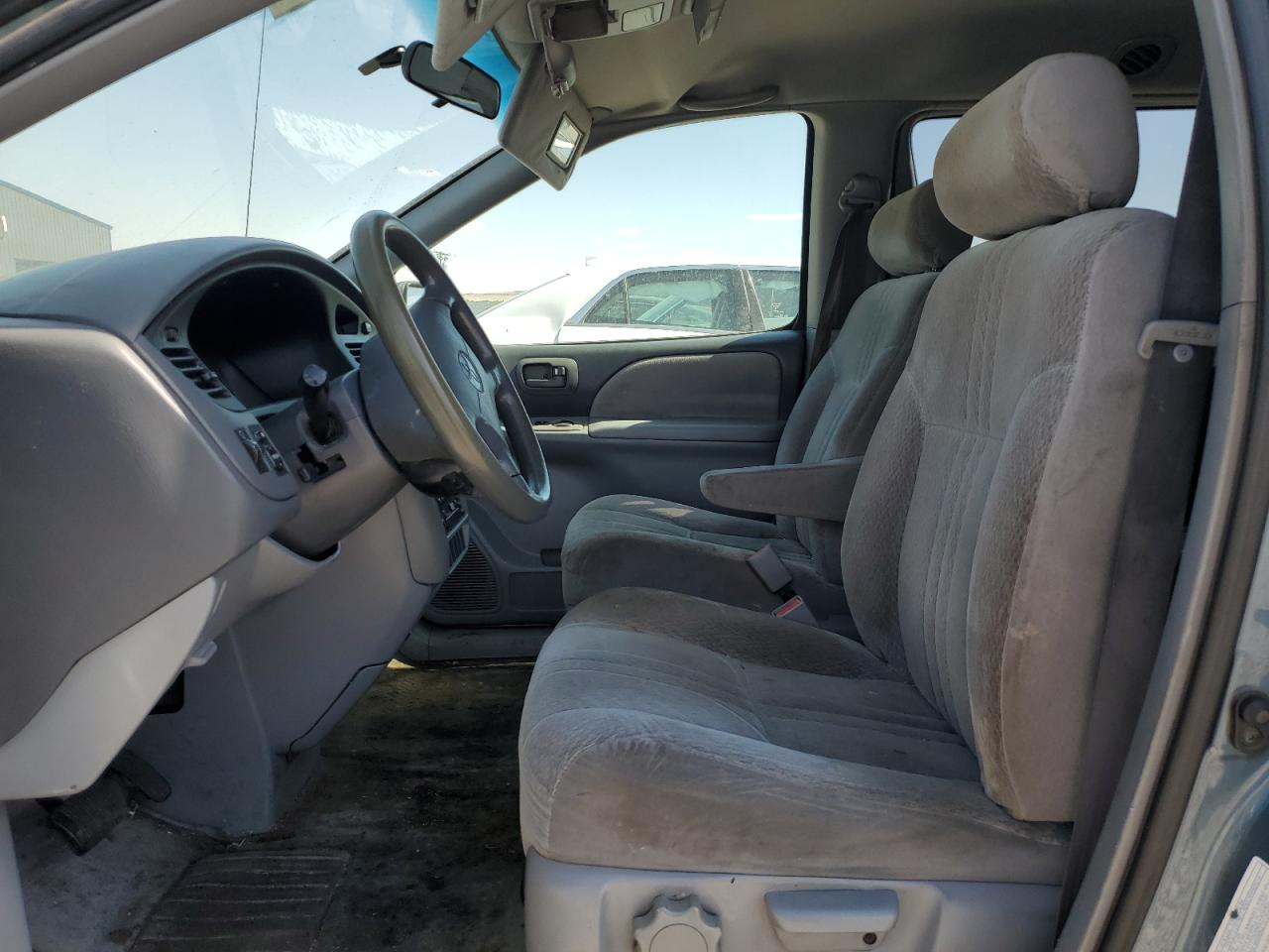 2002 Toyota Sienna Ce VIN: 4T3ZF19C52U490894 Lot: 66648935