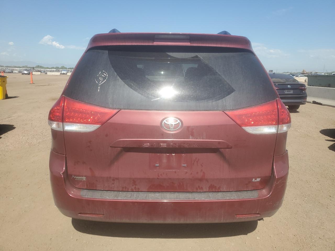 2012 Toyota Sienna Le VIN: 5TDKK3DC2CS254920 Lot: 63150495