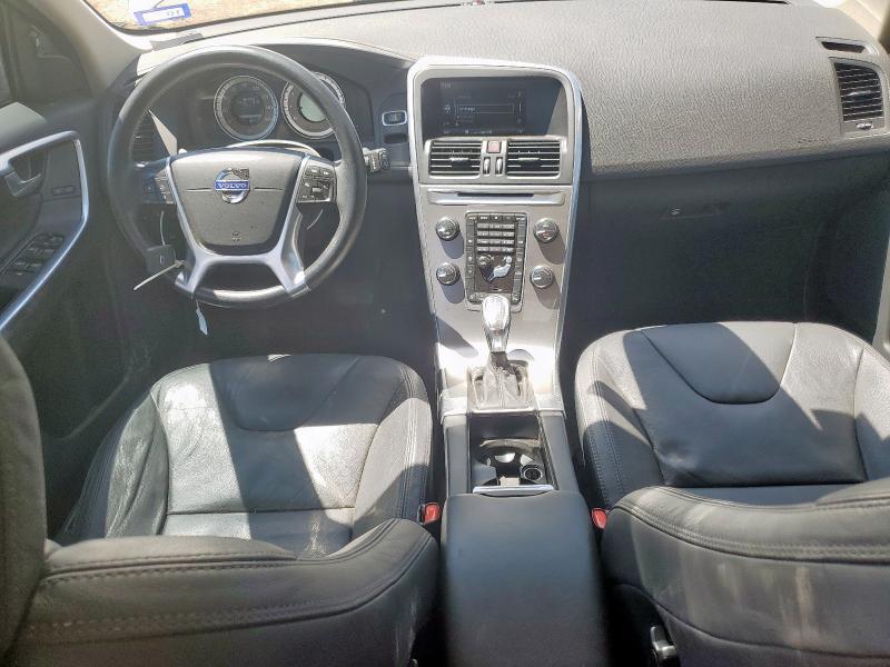  VOLVO XC60 2013 Srebrny