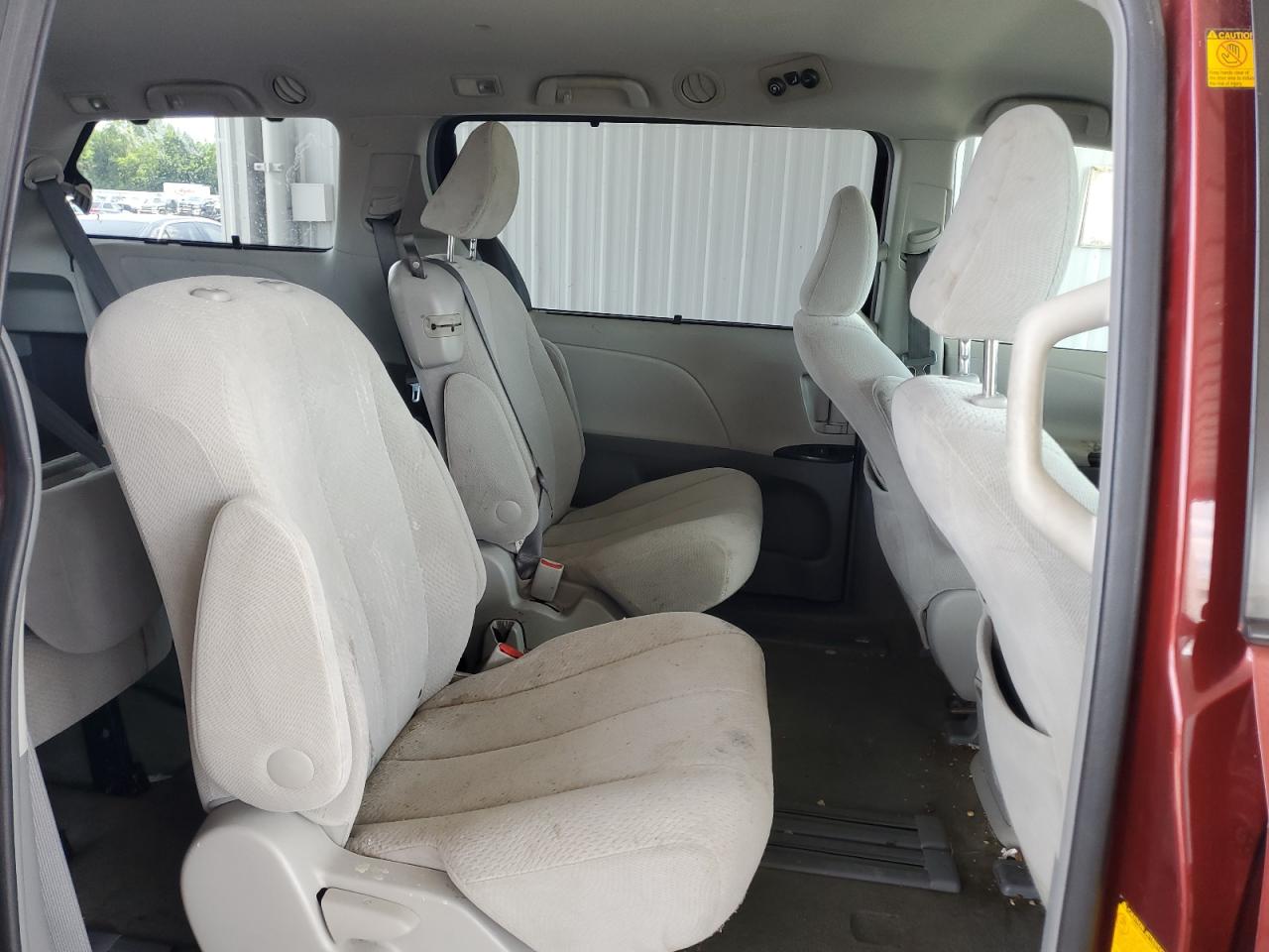 2011 Toyota Sienna Le VIN: 5TDKK3DC9BS145918 Lot: 63293935