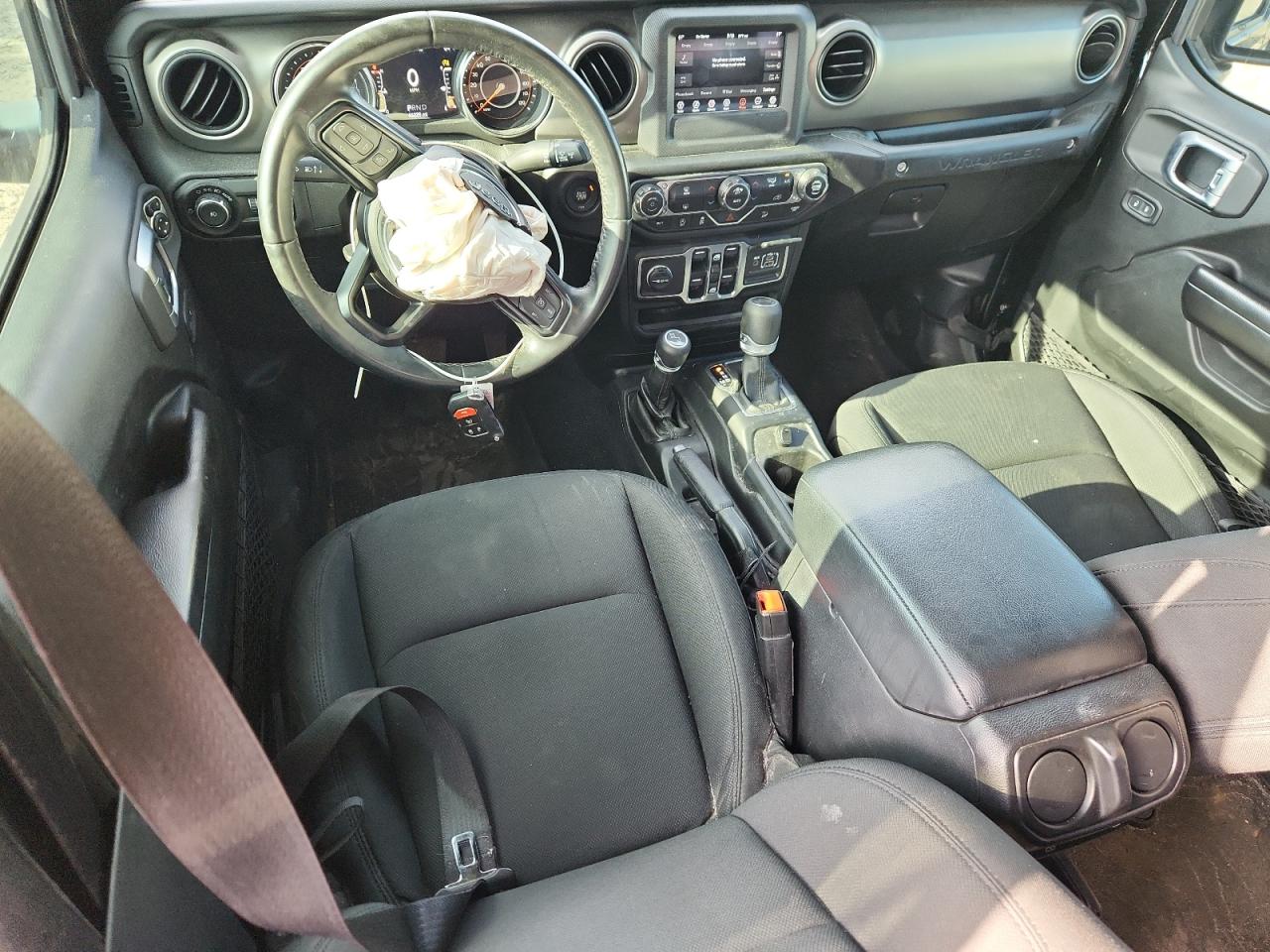 2020 Jeep Wrangler Unlimited Sport VIN: 1C4HJXDG5LW216590 Lot: 63740975