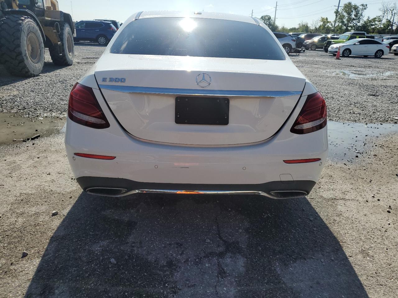2017 Mercedes-Benz E 300 VIN: WDDZF4JB7HA194163 Lot: 66842255