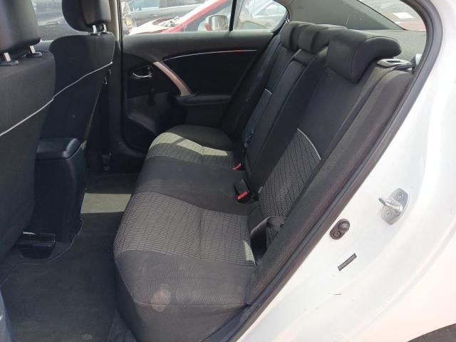 2013 TOYOTA AVENSIS T2