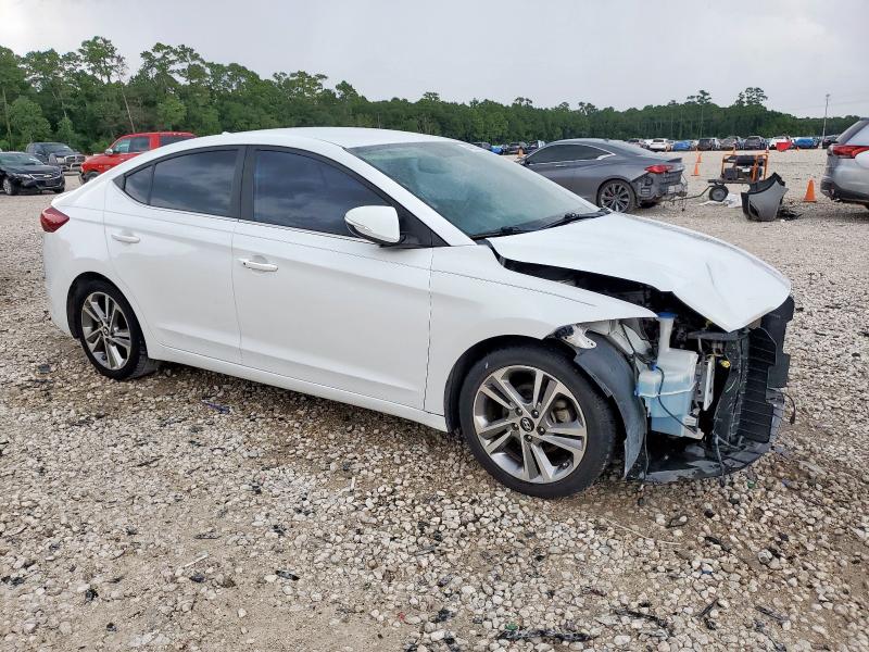  HYUNDAI ELANTRA 2018 Белы