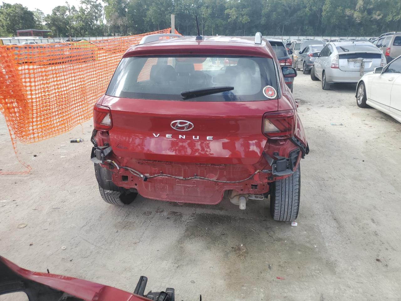 2023 Hyundai Venue Sel VIN: KMHRC8A39PU242743 Lot: 64310265