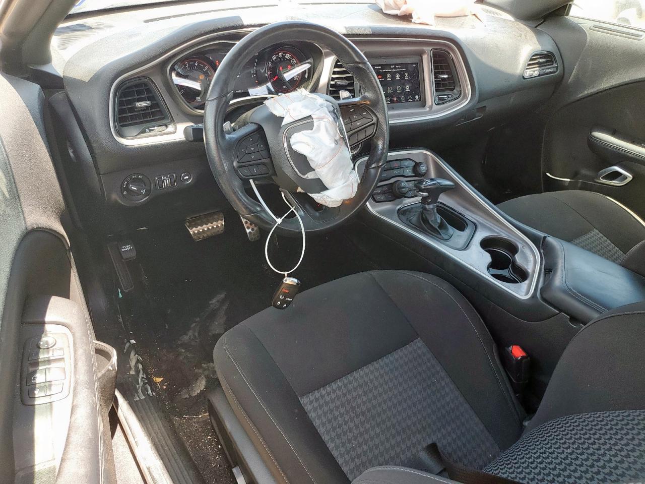2022 Dodge Challenger R/T VIN: 2C3CDZBT1NH156181 Lot: 63917235