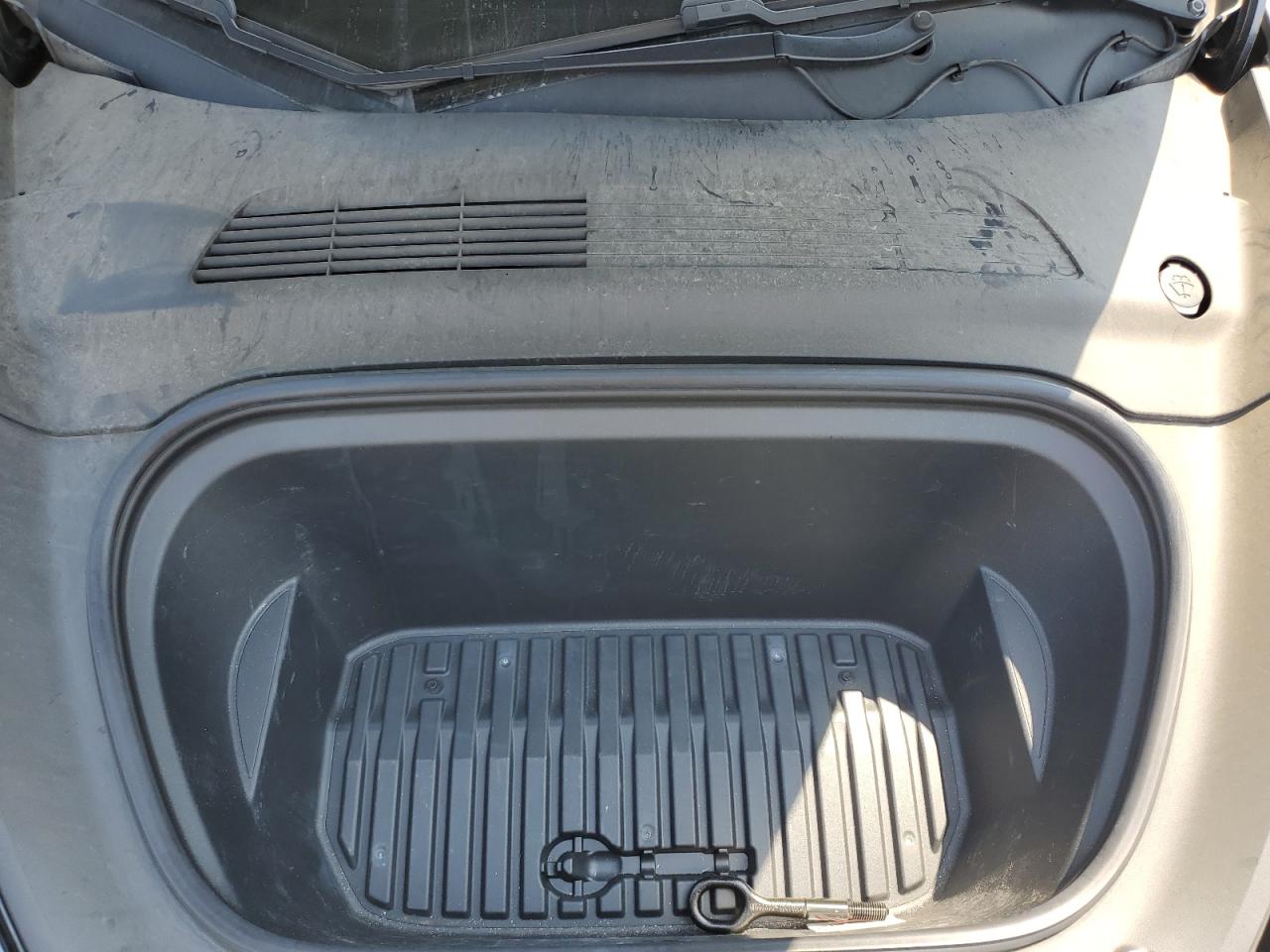 2020 Tesla Model Y VIN: 5YJYGDEE2LF055064 Lot: 64433775