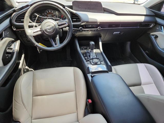  MAZDA 3 2022 Czarny