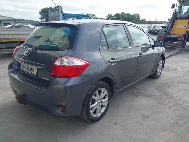 2012 TOYOTA AURIS