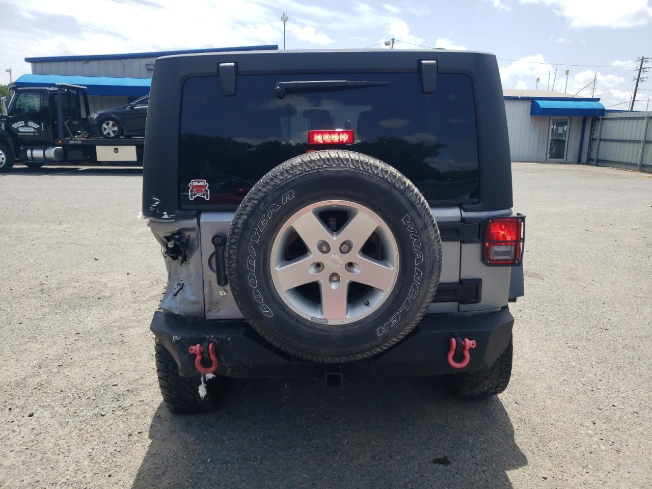 2014 Jeep Wrangler Unlimited Sport VIN: 1C4BJWDG1EL106706 Lot: 64221405