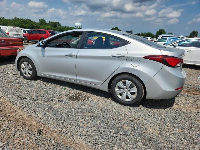 Sedans HYUNDAI ELANTRA 2016 Srebrny