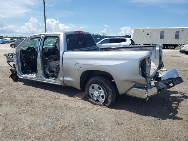 Pickups TOYOTA TUNDRA 2017 Srebrny