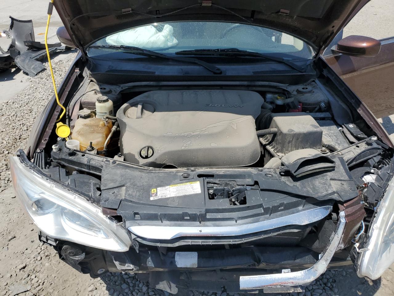 2012 Chrysler 200 Touring VIN: 1C3CCBBG7CN233332 Lot: 64770425