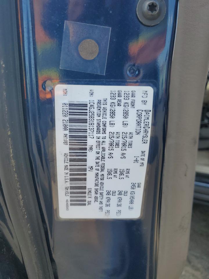 2001 Chrysler Voyager VIN: 1C4GJ25B31B137117 Lot: 64431805