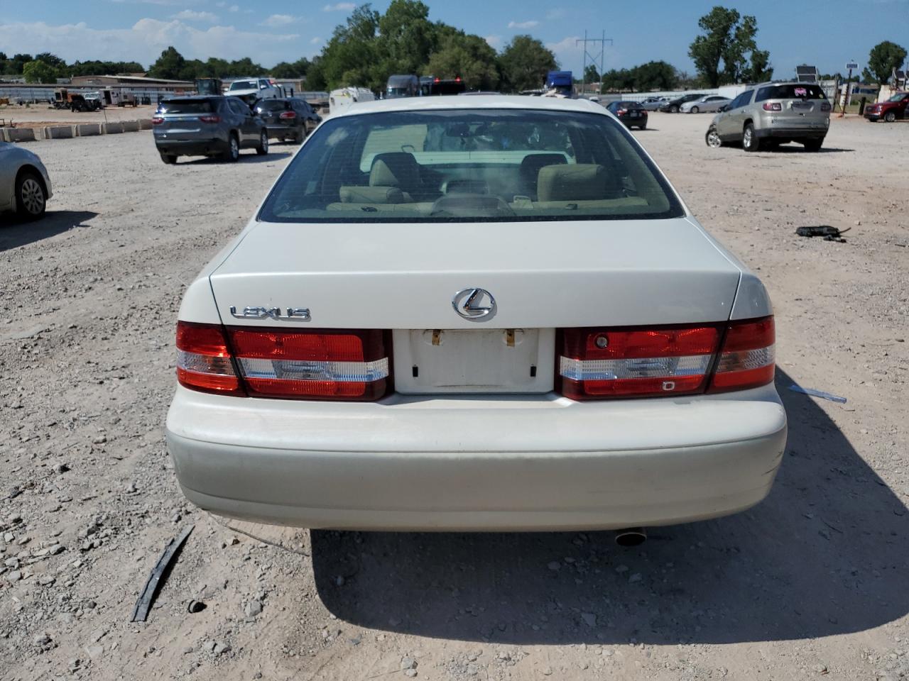 jt8bf28g3y5101762 JT8BF28G3Y5101762 2000 Lexus Es 300