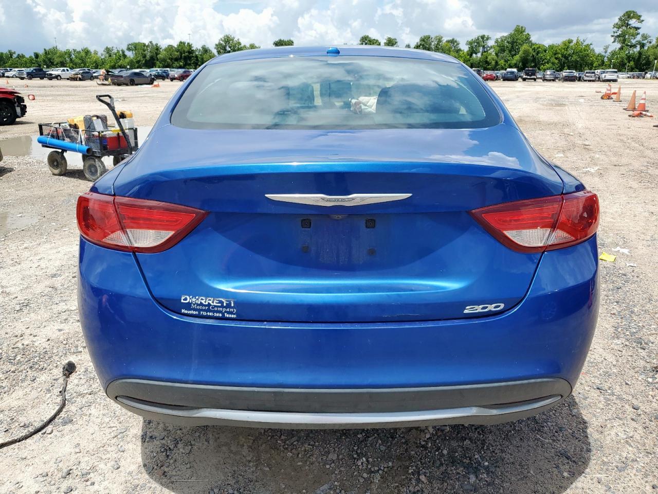 2015 Chrysler 200 Limited VIN: 1C3CCCAB4FN625054 Lot: 64239455