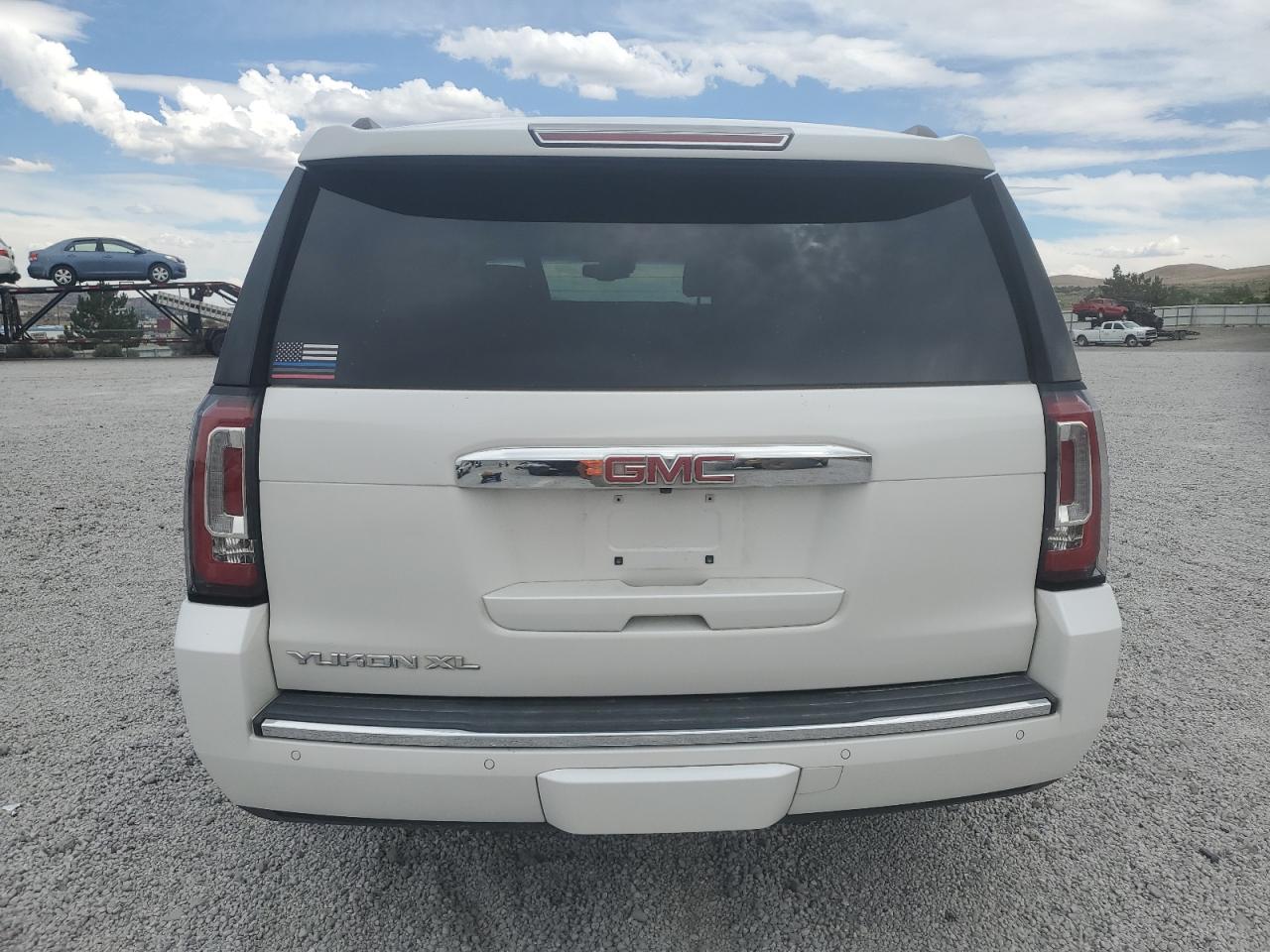 2018 GMC Yukon Xl Denali VIN: 1GKS2HKJ6JR136819 Lot: 63803665