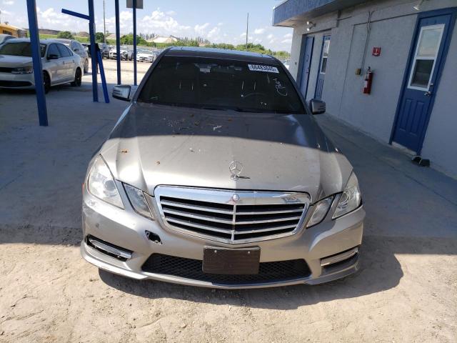  MERCEDES-BENZ E-CLASS 2012 Czarny