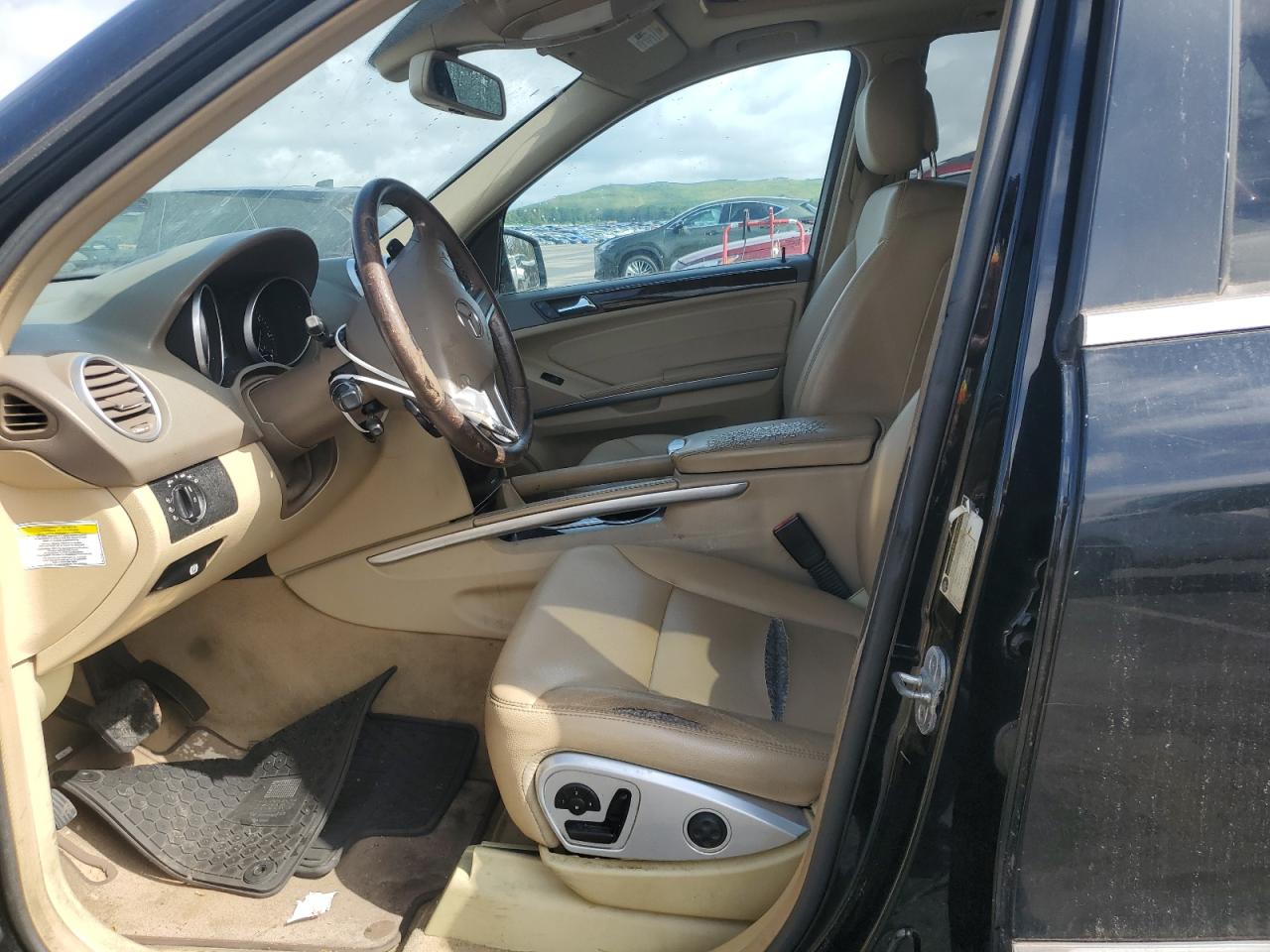 2011 Mercedes-Benz Ml 350 4Matic VIN: 4JGBB8GB2BA670070 Lot: 64720885