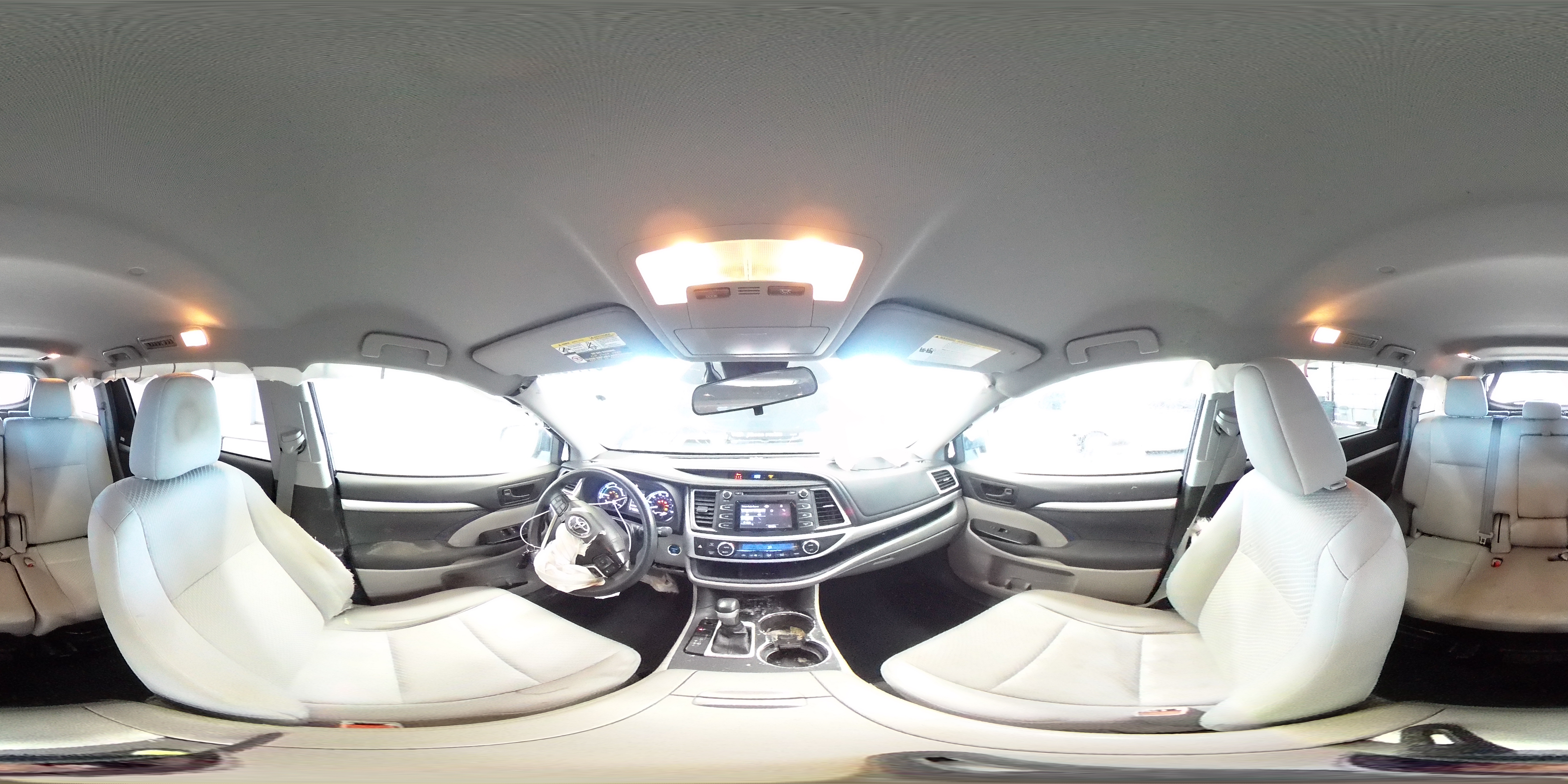 2017 Toyota Highlander Hybrid VIN: 5TDBGRFH5HS033235 Lot: 64440255