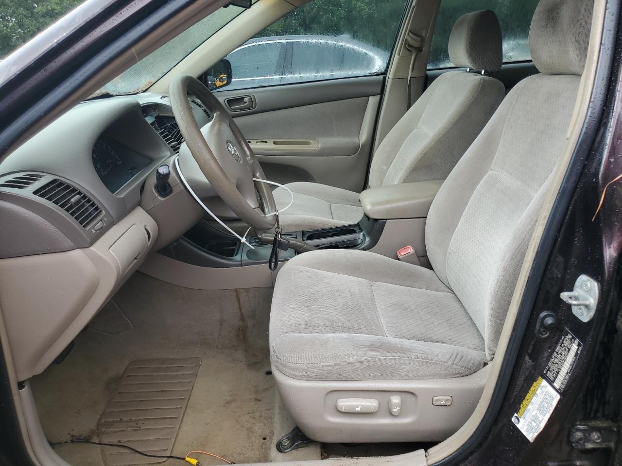 2004 Toyota Camry Le VIN: 4T1BE32K64U822242 Lot: 63967005
