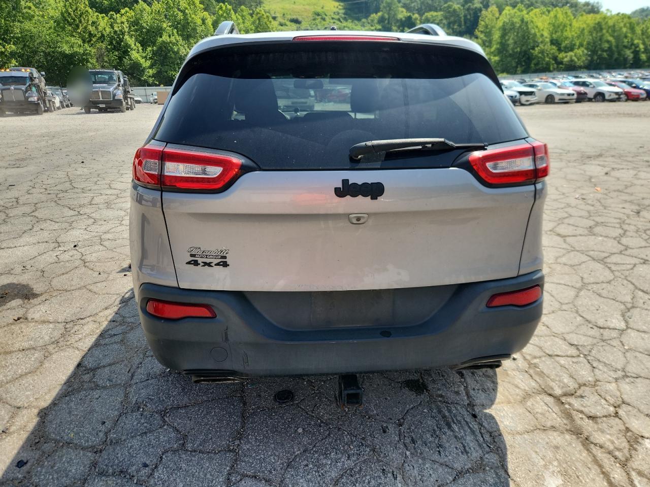 2019 Jeep Cherokee Latitude VIN: 1C4PJMCX0JD550546 Lot: 62372545