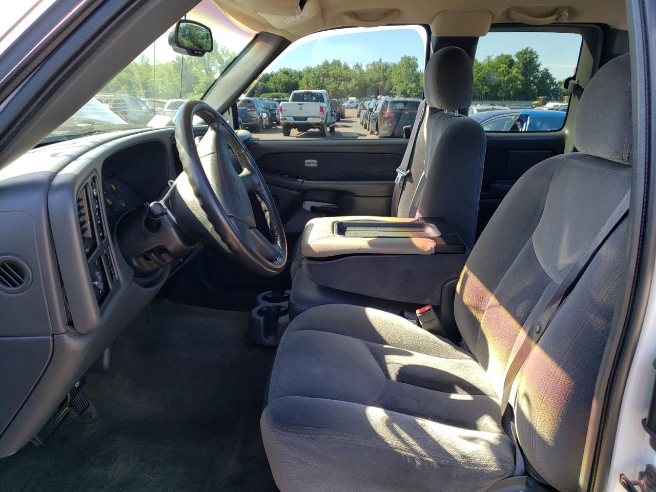 2003 GMC New Sierra K1500 VIN: 2GTEK19V931325873 Lot: 65036575