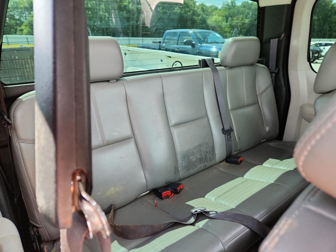 2010 Chevrolet Silverado C1500 VIN: 1GCSCPE02AZ249219 Lot: 64620825