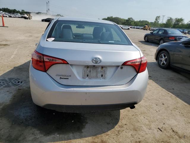  TOYOTA COROLLA 2018 Сріблястий