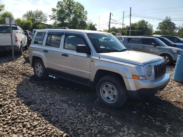  JEEP PATRIOT 2014 Srebrny