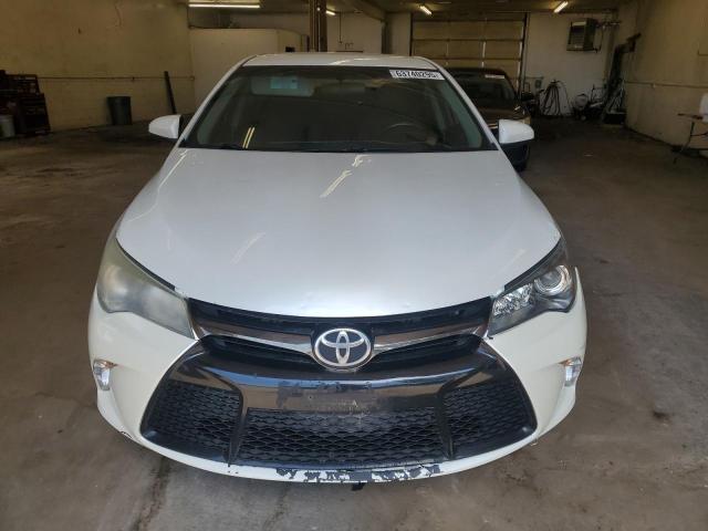  TOYOTA CAMRY 2016 Белы