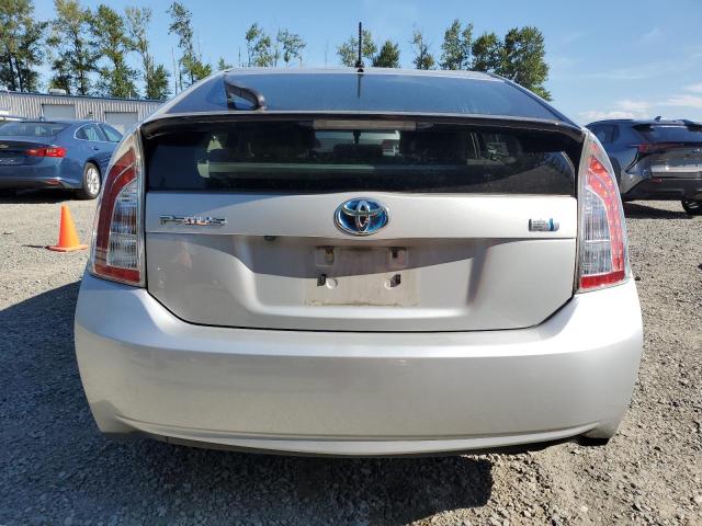  TOYOTA PRIUS 2015 Серебристый