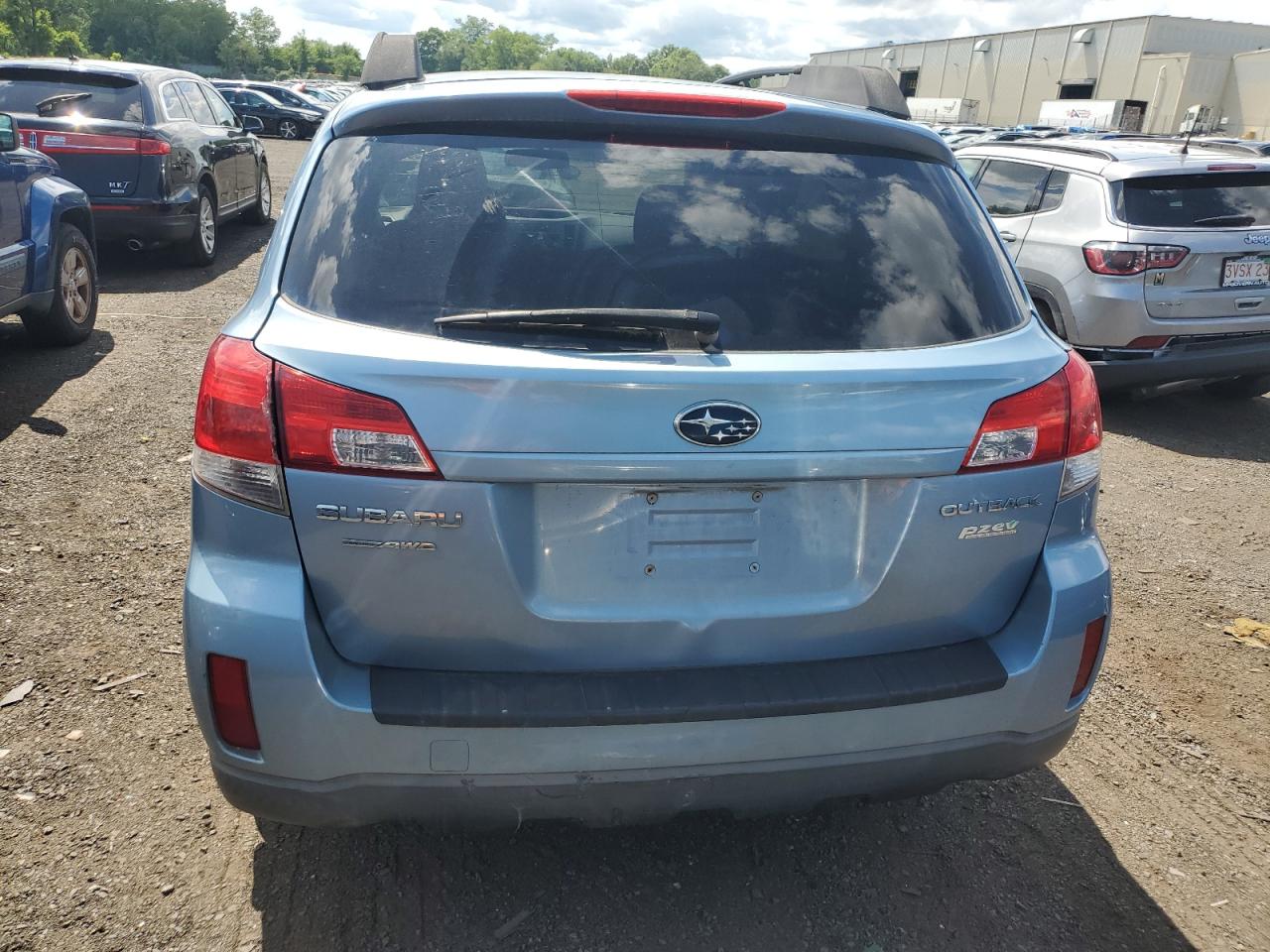 2011 Subaru Outback 2.5I Premium VIN: 4S4BRBCC2B3447992 Lot: 63647555
