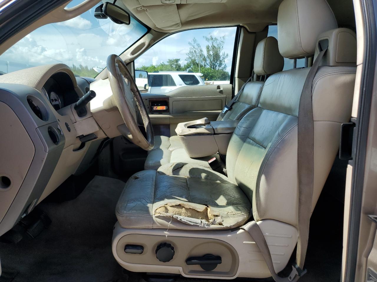 2004 Ford F150 VIN: 1FTPX12574NA28587 Lot: 66488825