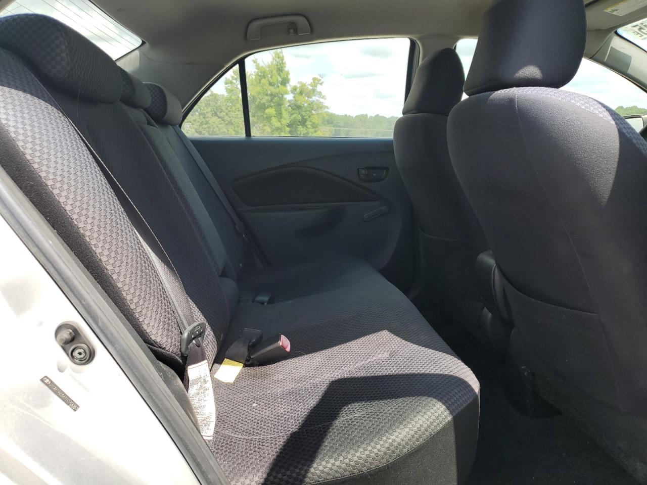 2007 Toyota Yaris VIN: JTDBT923471070083 Lot: 63030845