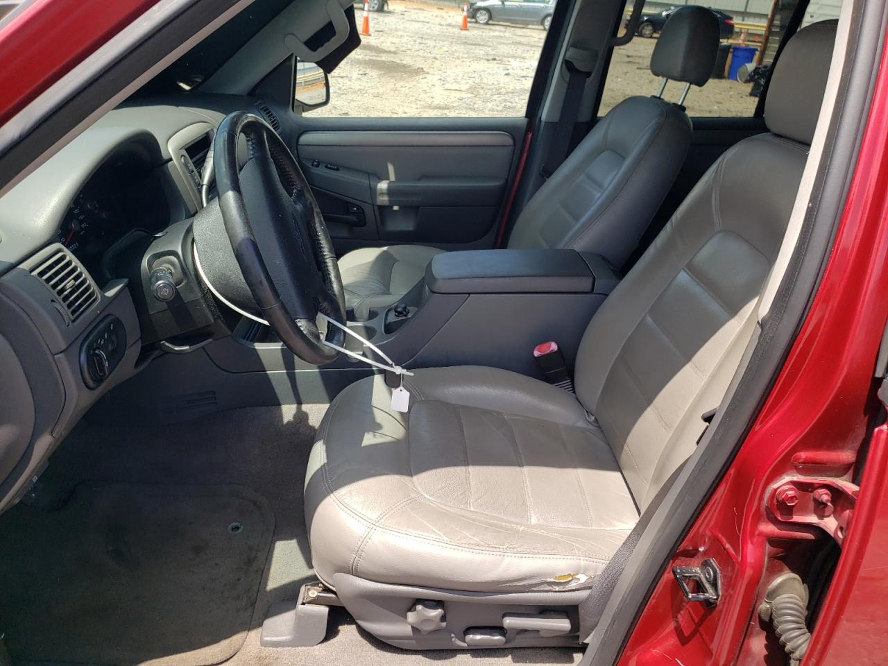2004 Ford Explorer Xlt VIN: 1FMZU73K64UB74165 Lot: 64608975
