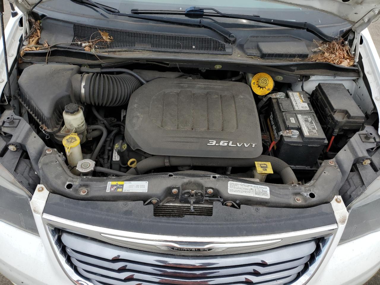 2014 Chrysler Town & Country S VIN: 2C4RC1HG5ER195290 Lot: 64234425