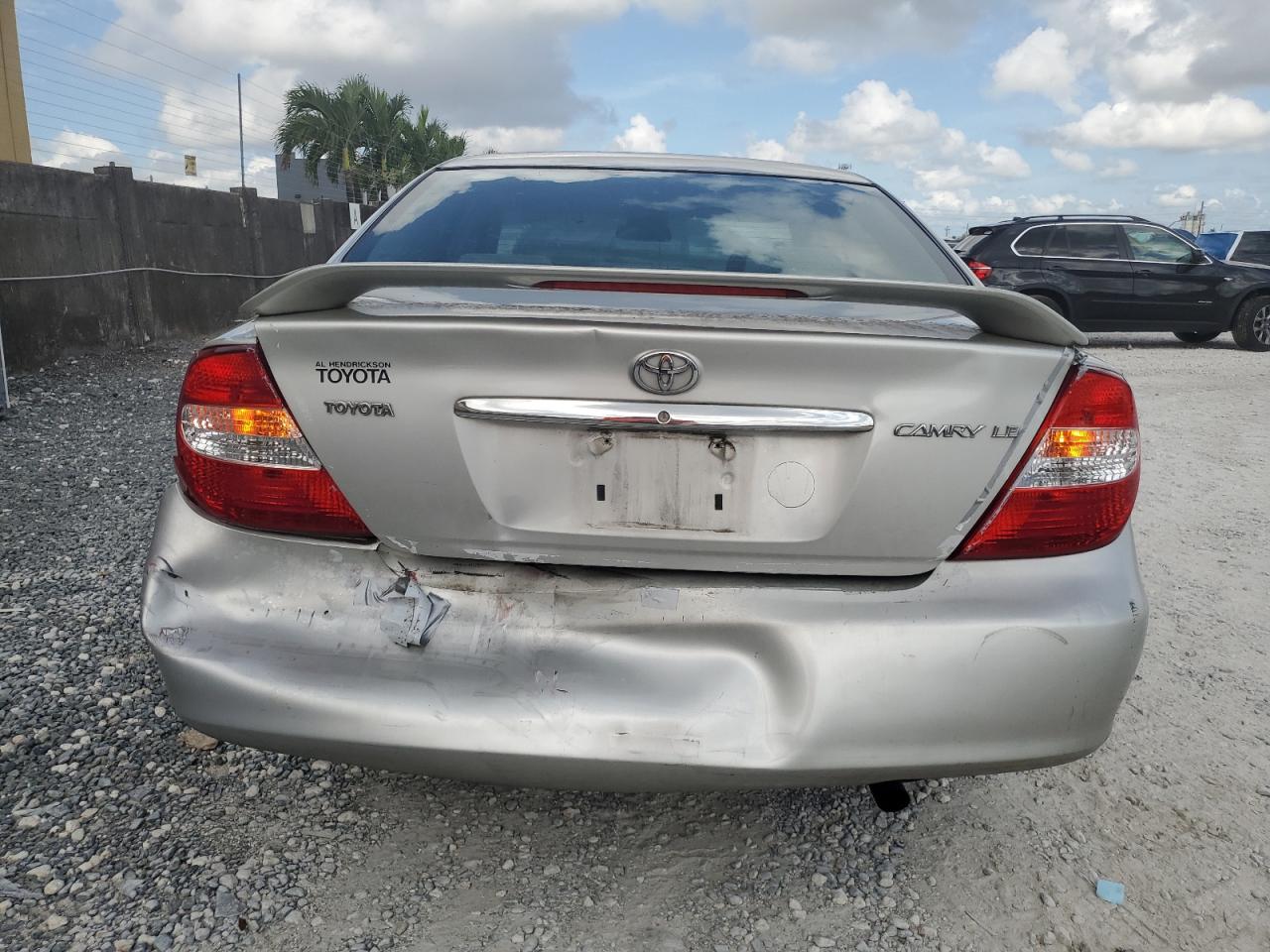 2004 Toyota Camry Le VIN: 4T1BE32K94U930001 Lot: 64251855
