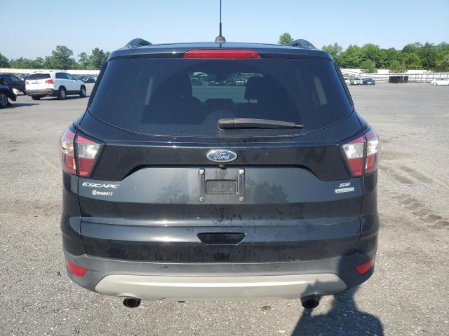  FORD ESCAPE 2017 Czarny